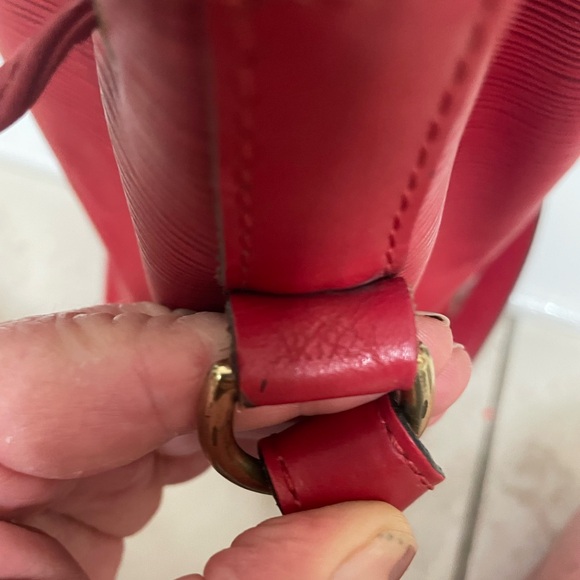 Louis Vuitton Noe Epi Leather Bucket bag- 90’s EUC! - Picture 4 of 14